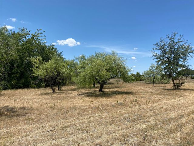 1672 Comanche Cr 343, Dublin, TX 76446
