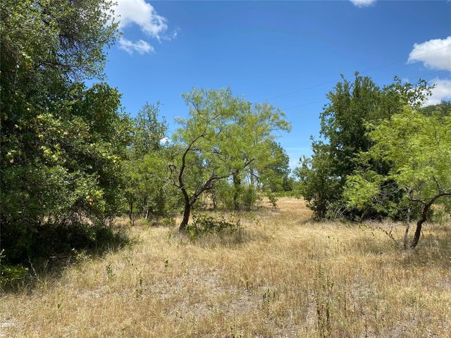 1672 Comanche Cr 343, Dublin, TX 76446