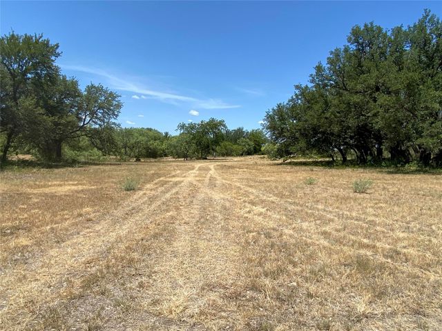 1672 Comanche Cr 343, Dublin, TX 76446