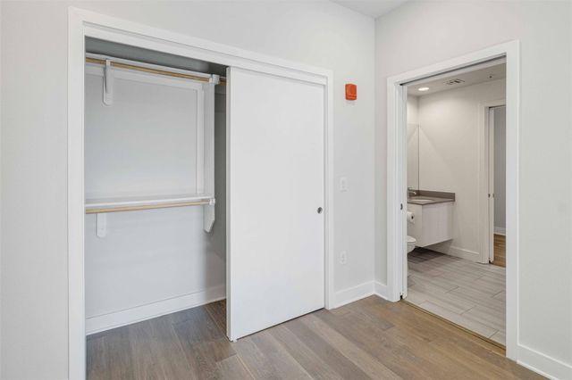 1800 E 4th ST 205, Austin, TX 78702