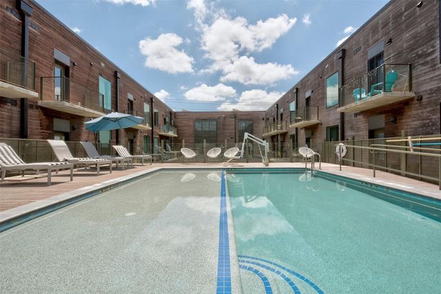 1800 E 4th ST 205, Austin, TX 78702