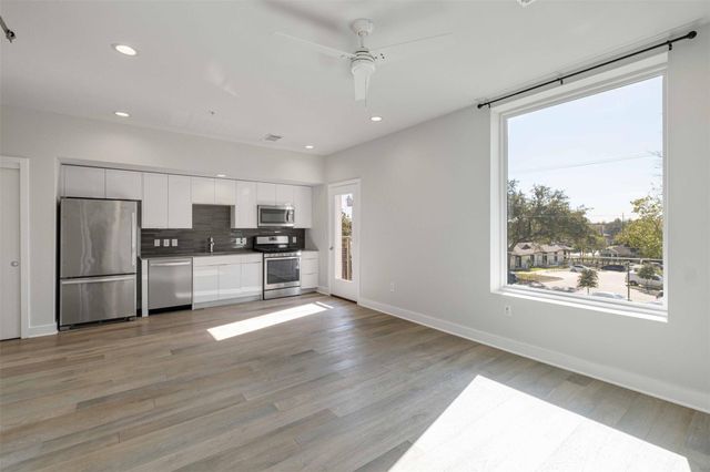 1800 E 4th ST 205, Austin, TX 78702