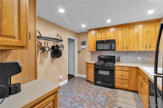 386 Roycroft Boulevard, Amherst, NY 14226