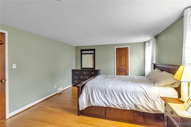386 Roycroft Boulevard, Amherst, NY 14226