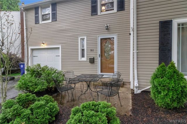 386 Roycroft Boulevard, Amherst, NY 14226
