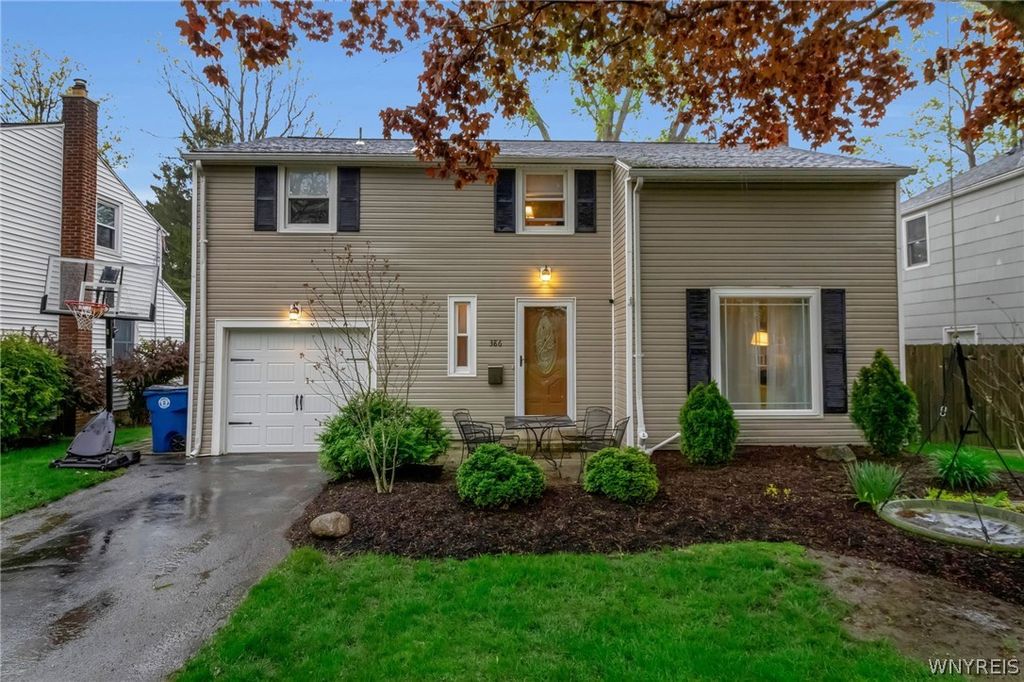 386 Roycroft Boulevard, Amherst, NY 14226