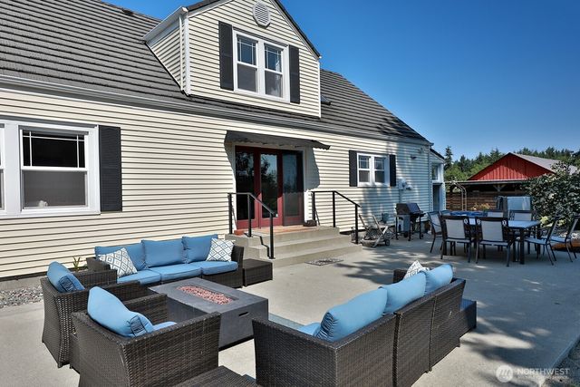 7156 Heggenes Road, Clinton, WA 98236