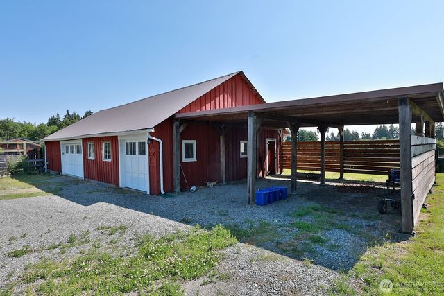 7156 Heggenes Road, Clinton, WA 98236