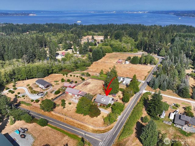 7156 Heggenes Road, Clinton, WA 98236