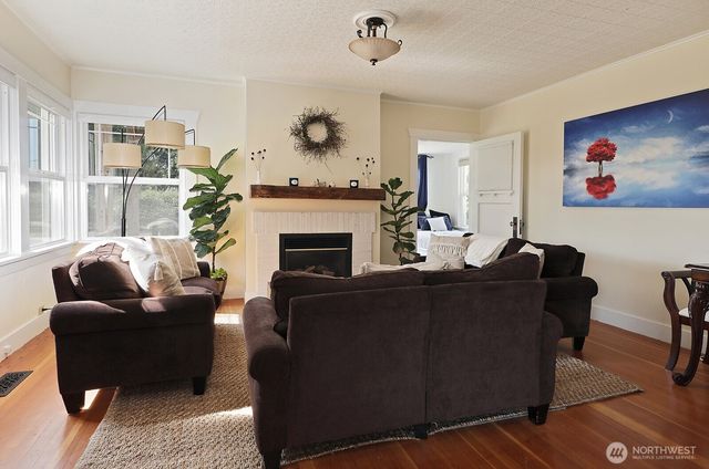 7156 Heggenes Road, Clinton, WA 98236