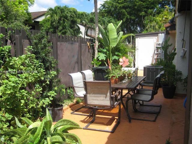 4850 SW 149th Ct 15F, Miami, FL 33185