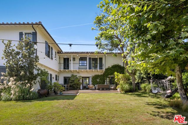 12304 5th Helena Drive, Los Angeles, CA 90049