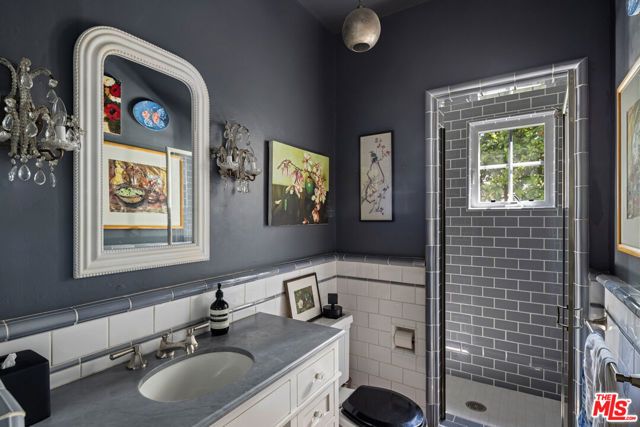 12304 5th Helena Drive, Los Angeles, CA 90049