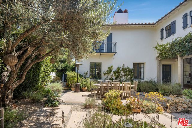 12304 5th Helena Drive, Los Angeles, CA 90049