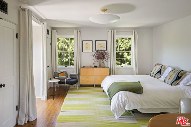 12304 5th Helena Drive, Los Angeles, CA 90049