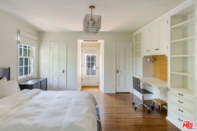 12304 5th Helena Drive, Los Angeles, CA 90049