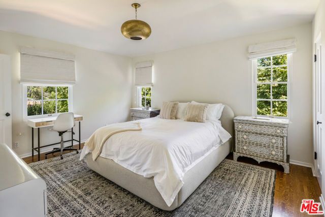 12304 5th Helena Drive, Los Angeles, CA 90049