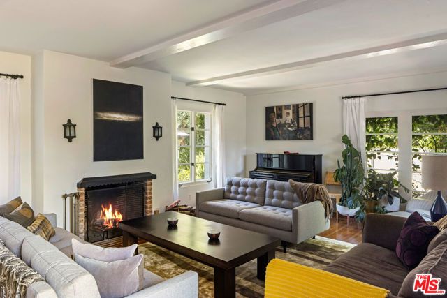 12304 5th Helena Drive, Los Angeles, CA 90049