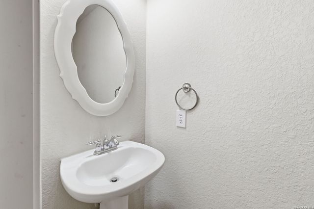 13202 Palatine Hill, San Antonio, TX 78253