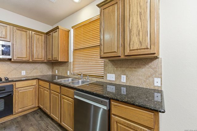 13202 Palatine Hill, San Antonio, TX 78253