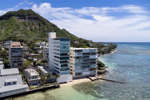 3065 Kalakaua Avenue 8, Honolulu, HI 96815