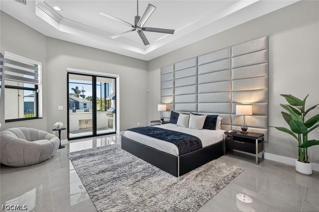 2002 SE 18th AVE, Cape Coral, FL 33990