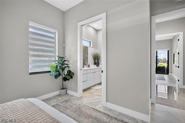 2002 SE 18th AVE, Cape Coral, FL 33990