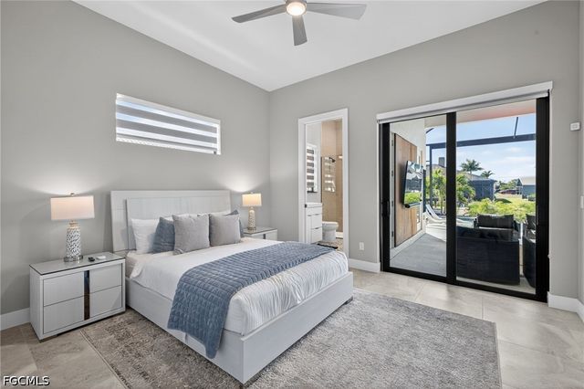 2002 SE 18th AVE, Cape Coral, FL 33990