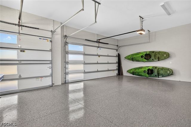 2002 SE 18th AVE, Cape Coral, FL 33990