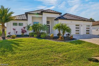 2002 SE 18th AVE, Cape Coral, FL 33990