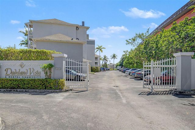 7000 SW 80th St 401, Miami, FL 33143