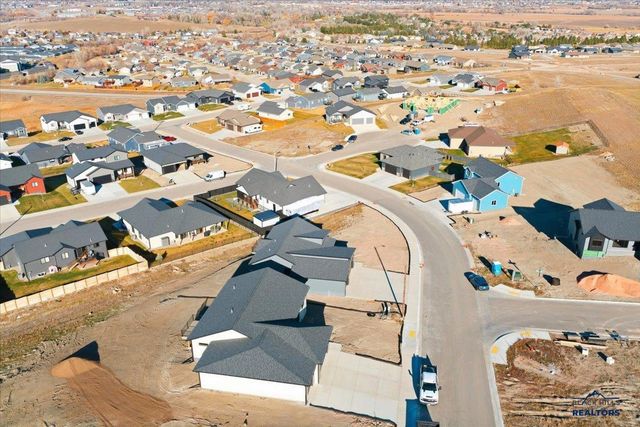 4811 PAPILLION DR, Rapid City, SD 57703