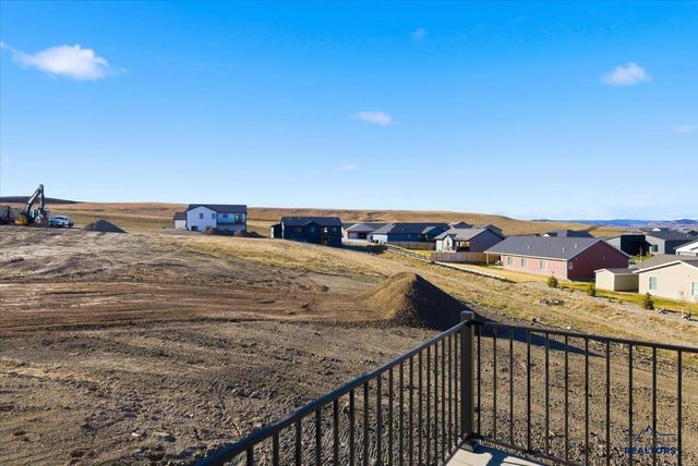 4811 PAPILLION DR, Rapid City, SD 57703