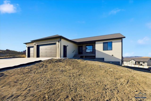 4811 PAPILLION DR, Rapid City, SD 57703