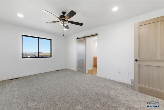 4811 PAPILLION DR, Rapid City, SD 57703