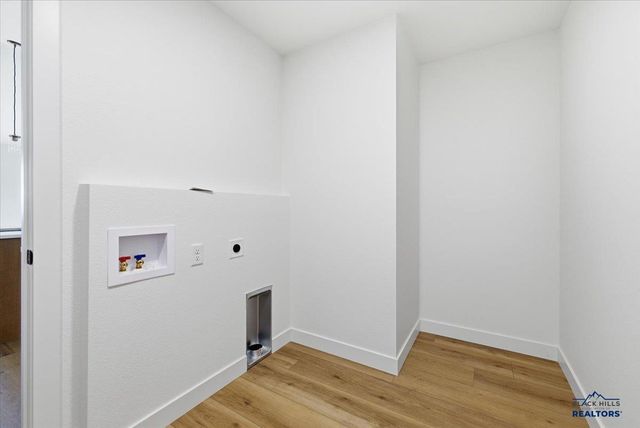 4811 PAPILLION DR, Rapid City, SD 57703