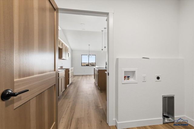 4811 PAPILLION DR, Rapid City, SD 57703