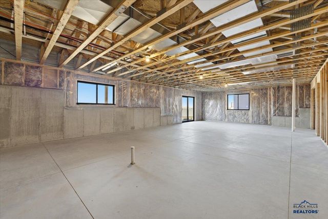 4811 PAPILLION DR, Rapid City, SD 57703