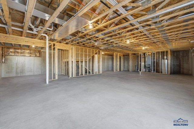 4811 PAPILLION DR, Rapid City, SD 57703