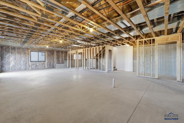 4811 PAPILLION DR, Rapid City, SD 57703