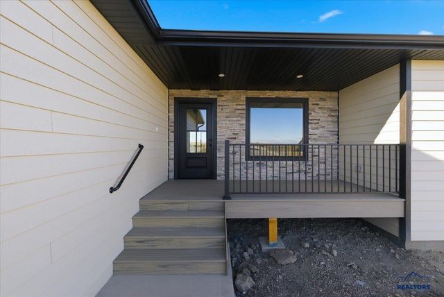 4811 PAPILLION DR, Rapid City, SD 57703