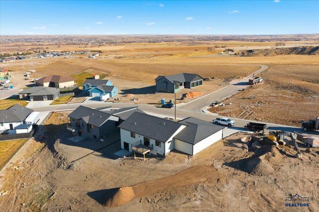 4811 PAPILLION DR, Rapid City, SD 57703