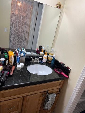 9330 Lagoon Place 406, Davie, FL 33324