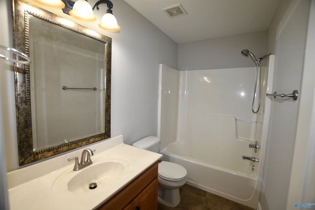 486 Sussex Drive, Huntsville, AL 35824