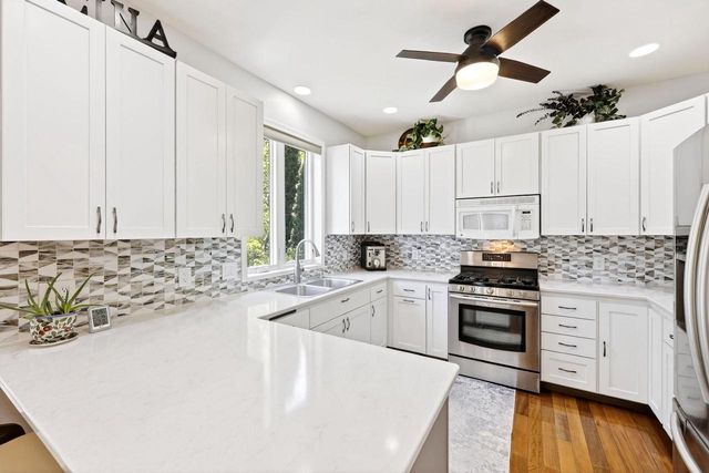 2729 Northwynde Passage, Sun Prairie, WI 53590