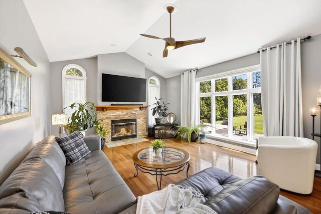 2729 Northwynde Passage, Sun Prairie, WI 53590