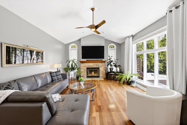 2729 Northwynde Passage, Sun Prairie, WI 53590