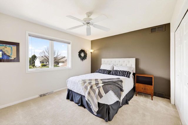 2729 Northwynde Passage, Sun Prairie, WI 53590