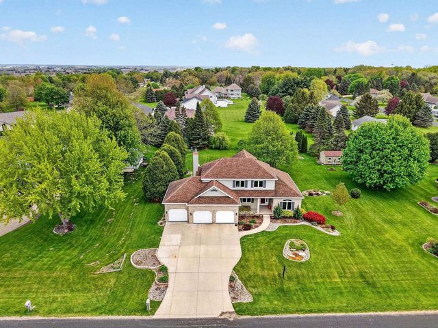2729 Northwynde Passage, Sun Prairie, WI 53590