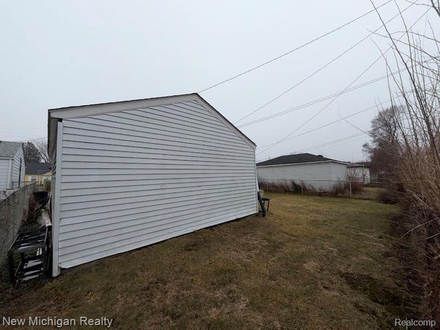 25845 Hayes Boulevard, Warren, MI 48089